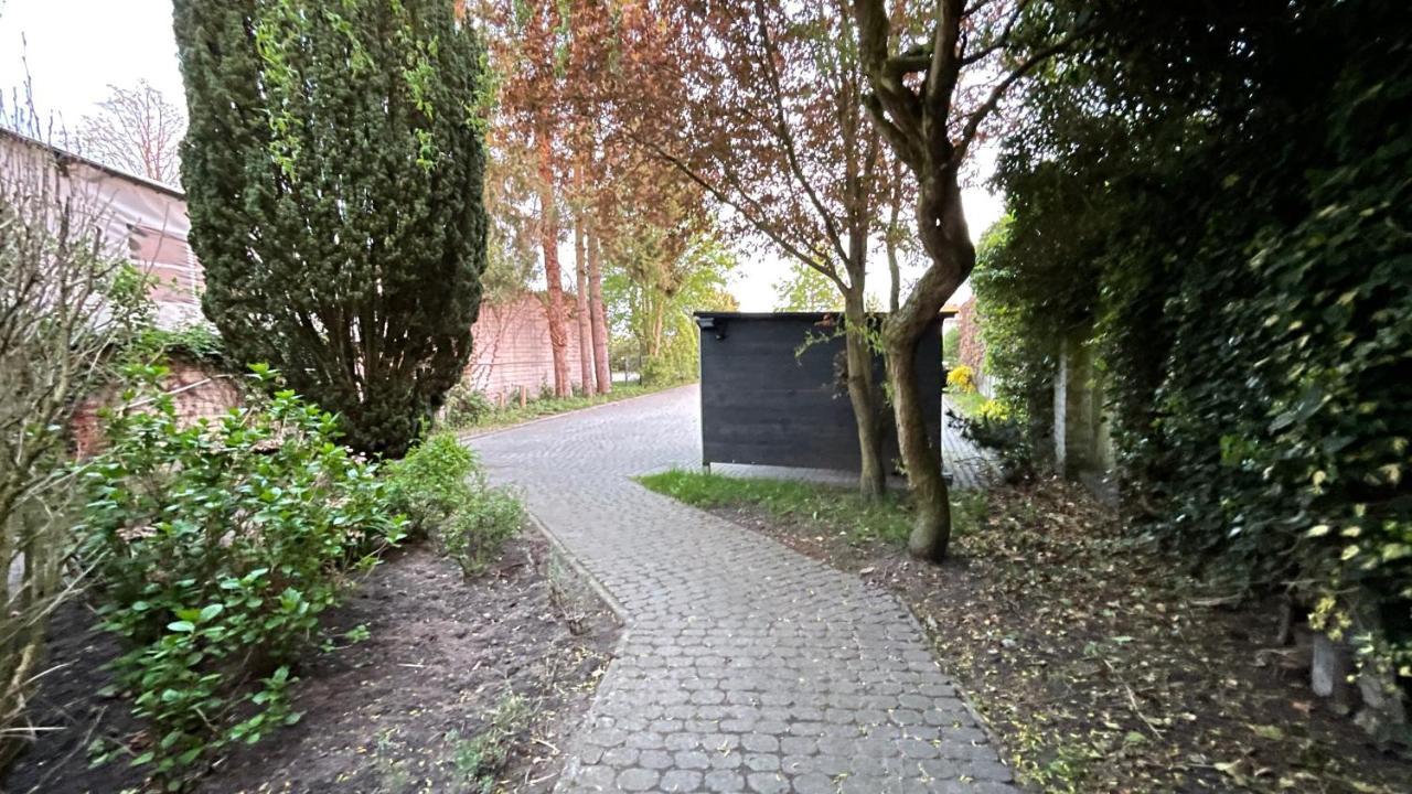 Schoenes City-Apartment Mit 2 Schlafzimmer, Parkplatz, Ruhig Und Hell, D46-Dg Ольденбург Экстерьер фото
