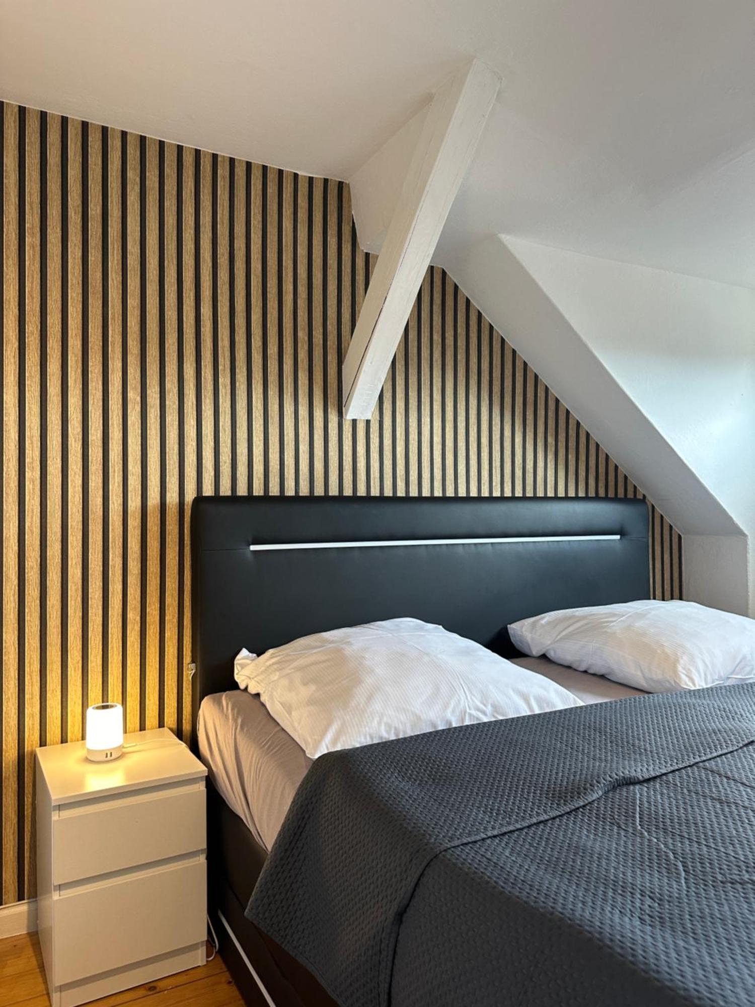 Schoenes City-Apartment Mit 2 Schlafzimmer, Parkplatz, Ruhig Und Hell, D46-Dg Ольденбург Экстерьер фото